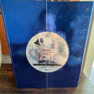 Universal| E.T. Ultimate Gift Set DVD Book Soundtrack CD Ltd Ed Stenotype